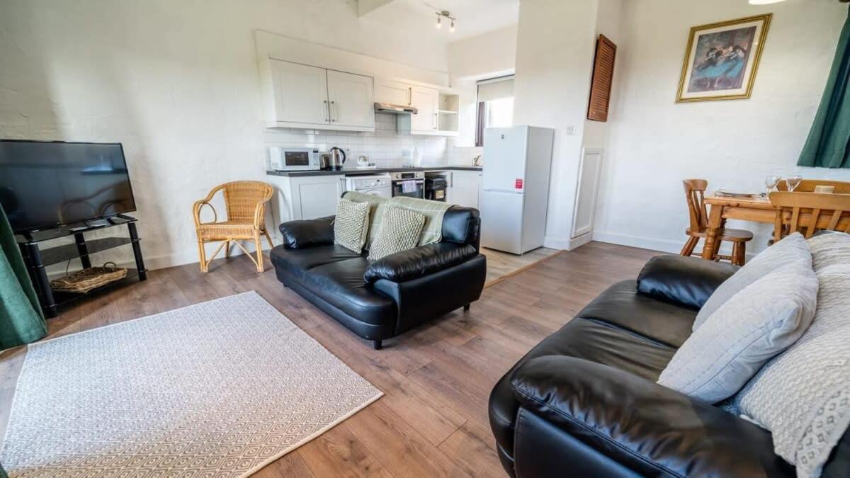 Lovely 2 Bedroom Coastal Cottage Near Bude Eksteriør bilde